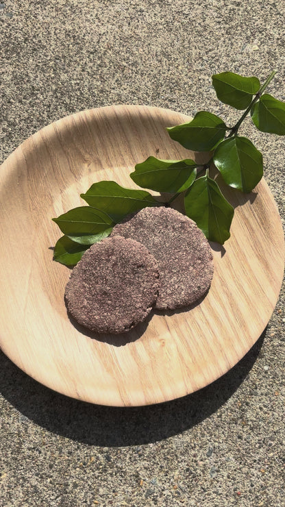 鹿骨せんべい-骨の栄養を、パリッと手軽に。カルシウム補給に！